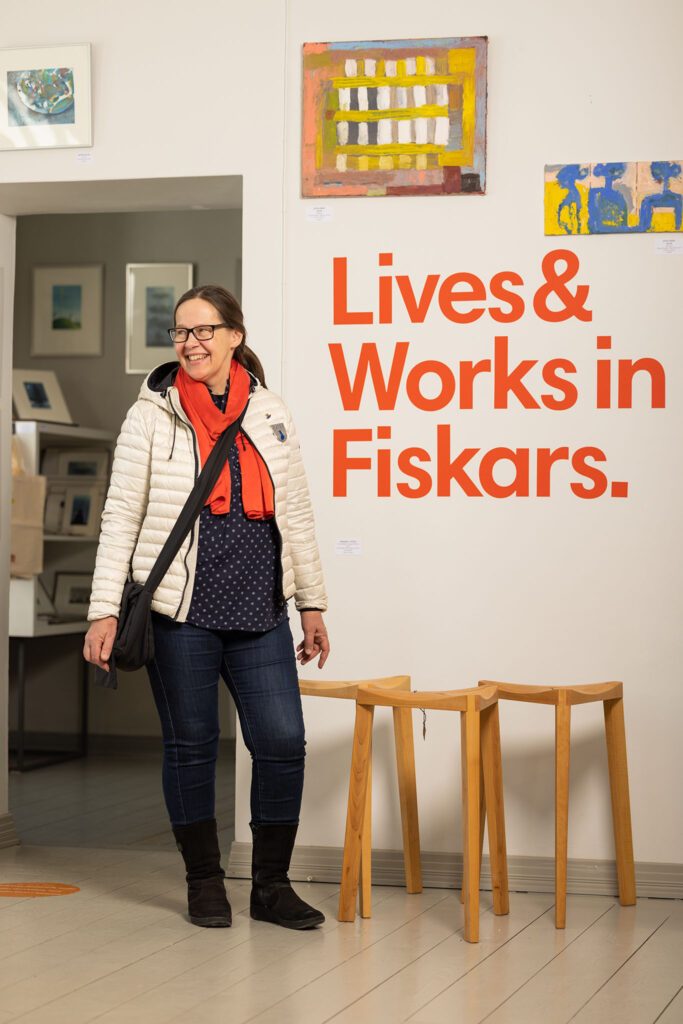 Lives & Works in Fiskars.